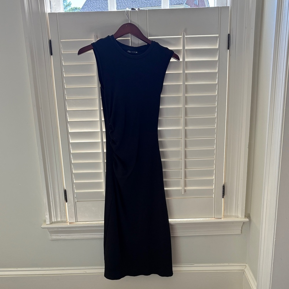 Zara Black Ribbed Midi Dress